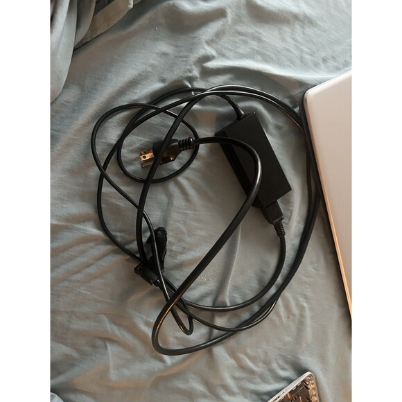 HP 17-BY0035cl 17.3” Parts Only - Picture 9 of 9